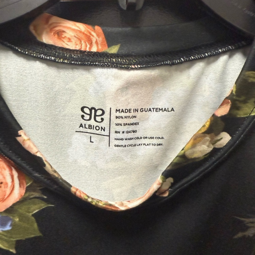 Albion Fit Venus Tank Top Rose Floral Black Size Large - Picture 2 of 4